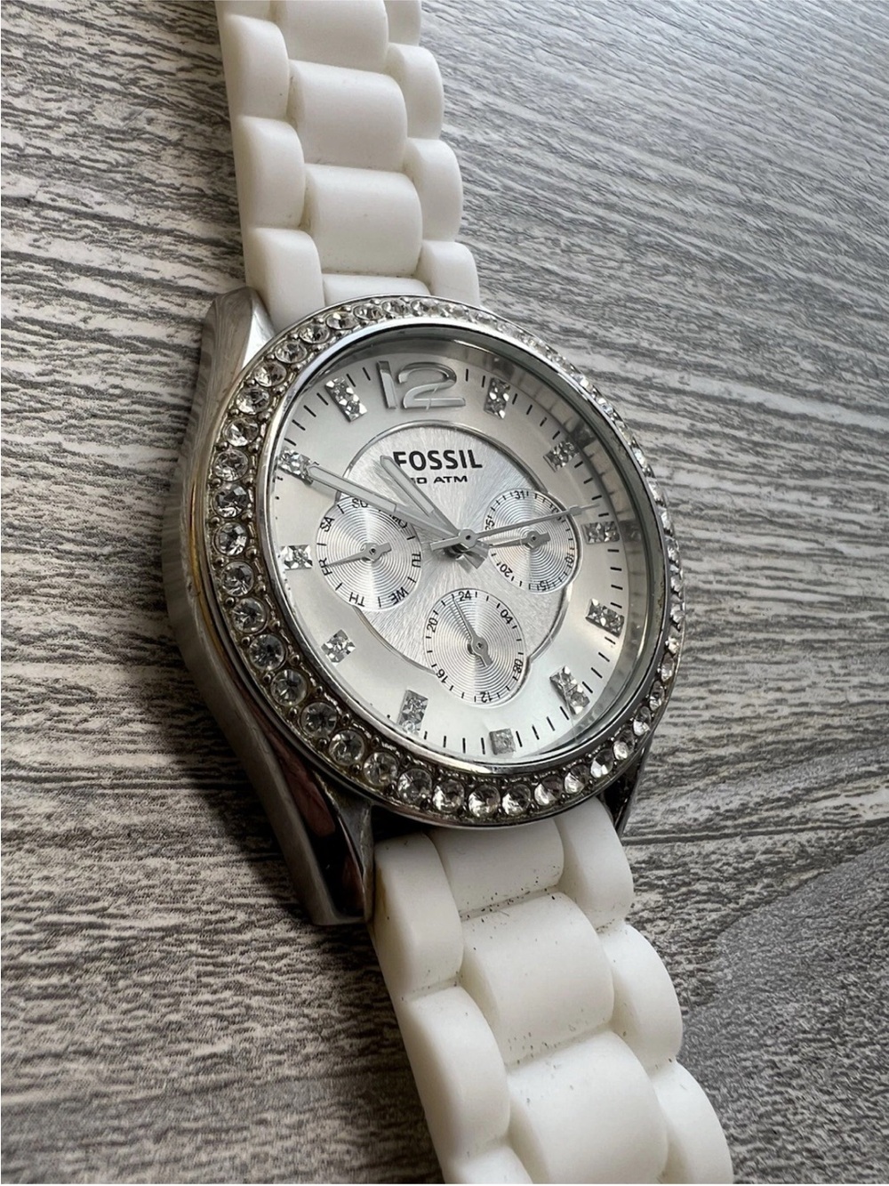 Fossil Silver Dial Watch with White Strap and Crystal Bezel - Picture 2 of 7